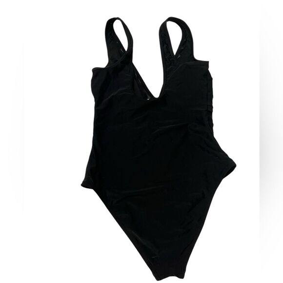 CUPSHE Women's One Piece V Neck Scalloped Mesh Swimsuit in Black SZ S - Picture 4 of 7